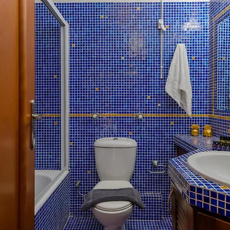 Centro Y Mar! Penthouse With Terrace! * Argostolion